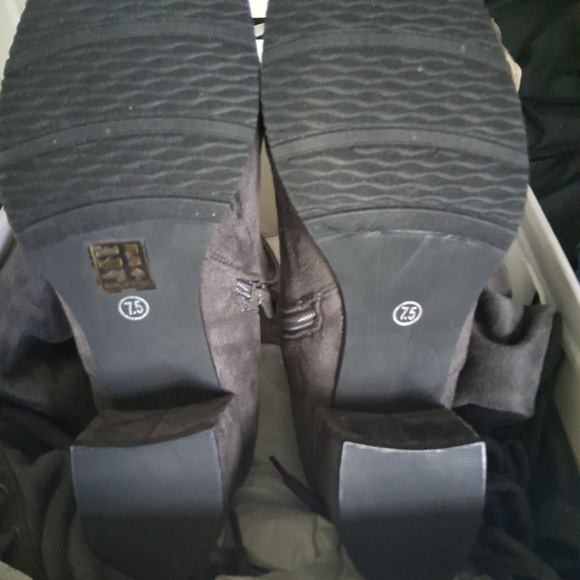 Dream Pairs Charcoal Over-the-Knee Boots - Picture 4 of 4